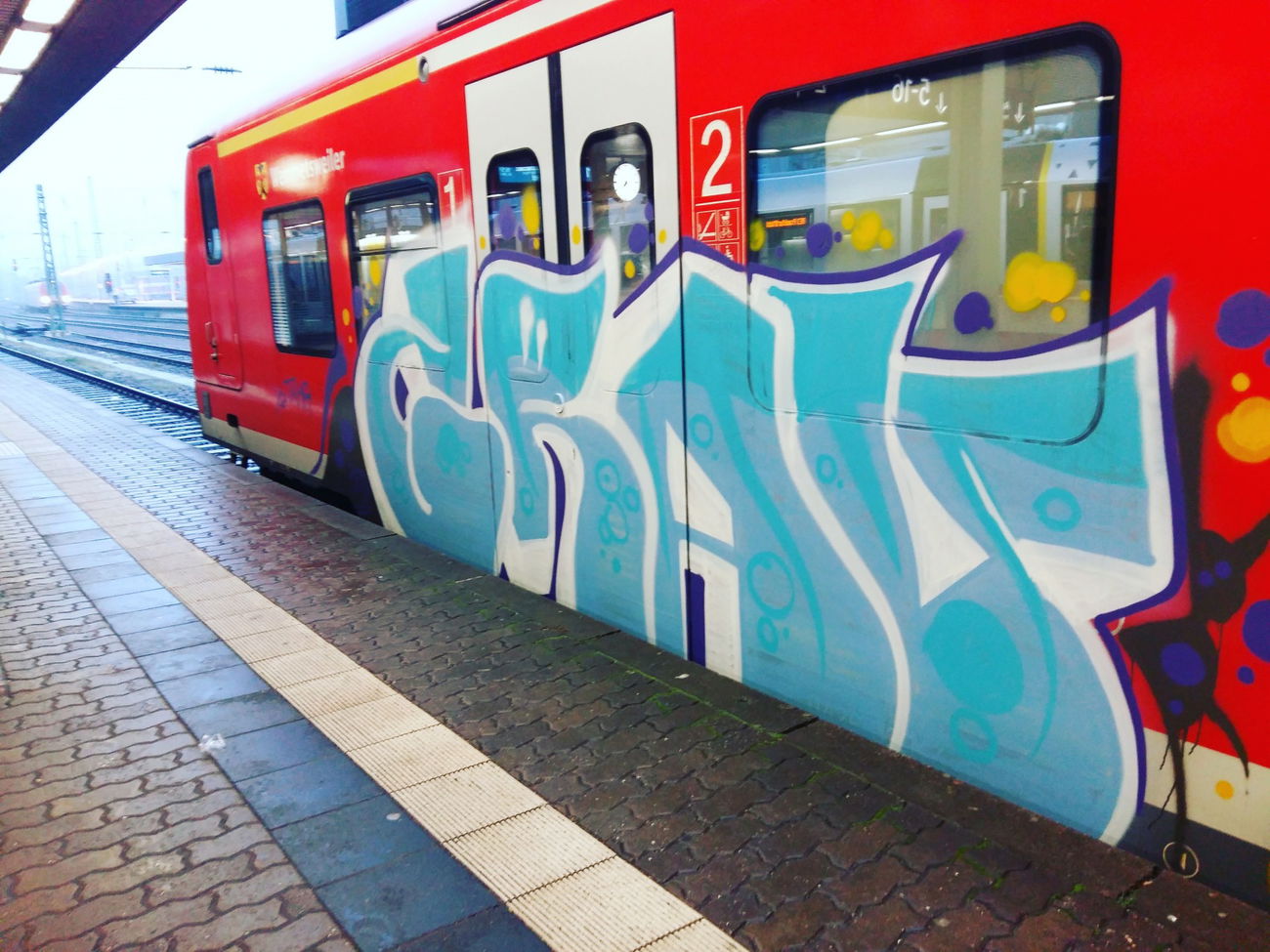 Graffiti Train - Photo by SBGraffiti - grausbgraffitigraffitilove, grafflife, graff