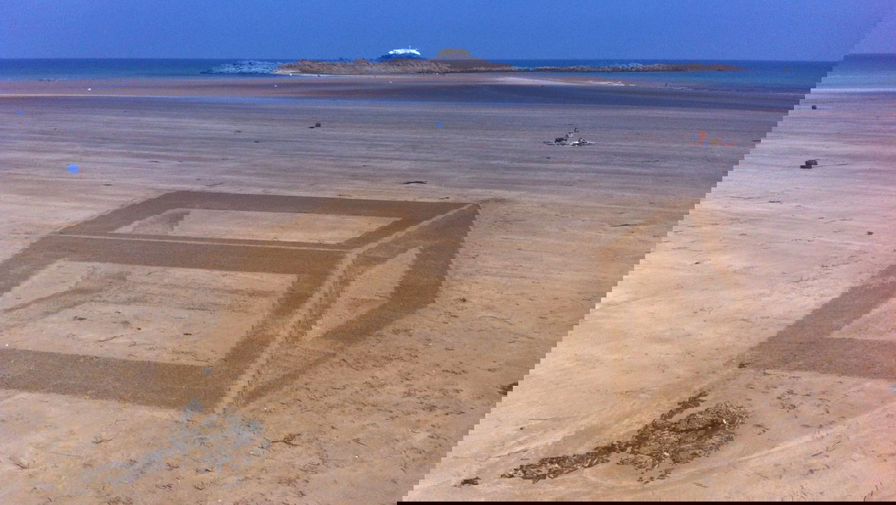 Graffiti Artwork in Plérin - Photo by SCRAAT (2014)