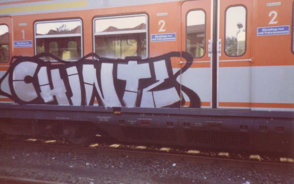 Graffiti Train - Photo by SEAN - chintz, bad, homburg (1988)
