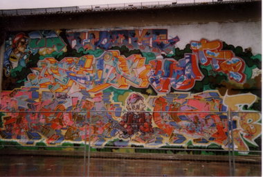 Graffiti Wall - Photo by SEAN - neon, scum, fbi (1989)