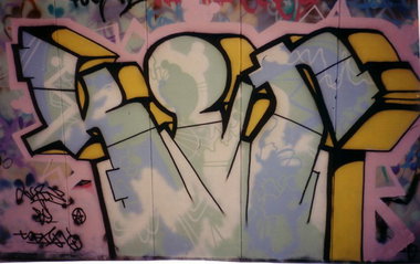 Graffiti Wall - Photo by SEAN - kin, sean (1989)