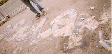 Graffiti Wall - Photo by SEAN - a, bombin, clan (1989)