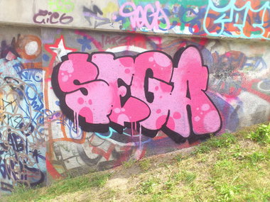 Graffiti Wall - Photo by SEGER - SEGA, SDSA.Cru, Legal (2015)
