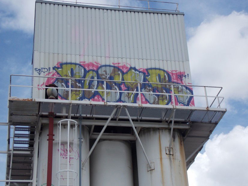 Graffiti Bombing in Bonn - Photo by SEaone - Sod, OH