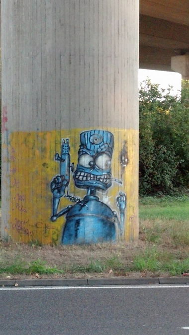 Graffiti Bombing - Photo by SEaone - Evil, robo