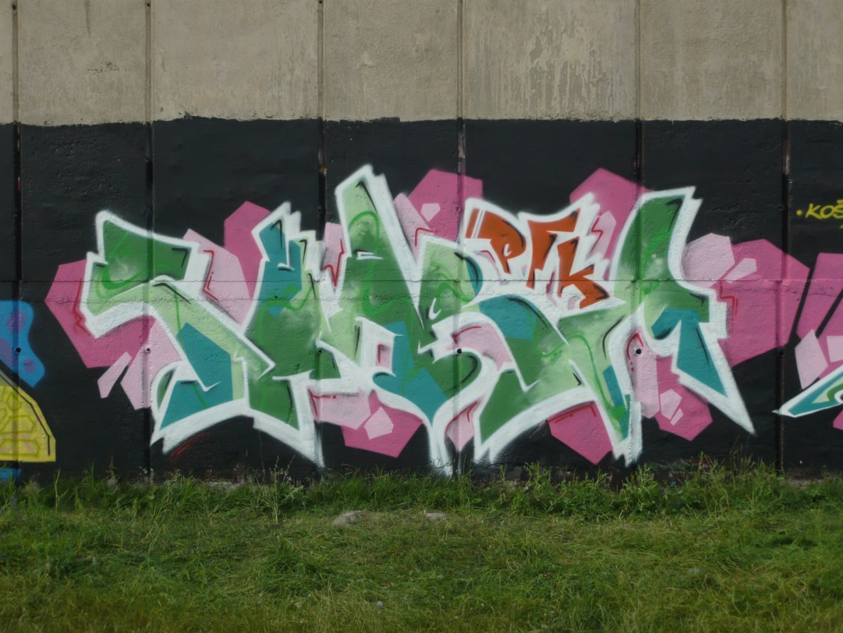 Graffiti Wall - Photo by SHARM - sH@Rm (2013)