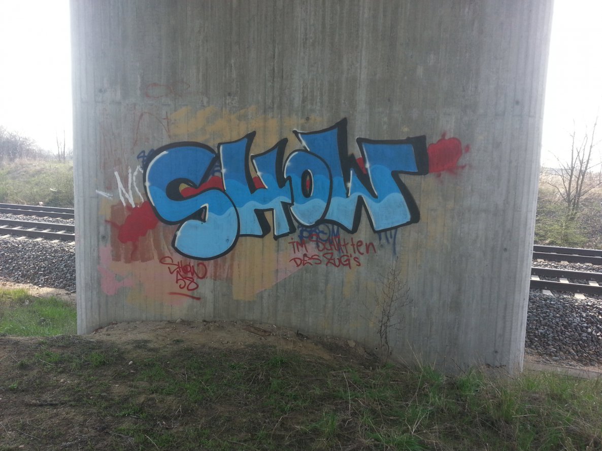 Graffiti Bombing - Photo by SHOW - SHOW, WS (2013)