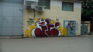 Graffiti Bombing - Photo by SHYA108