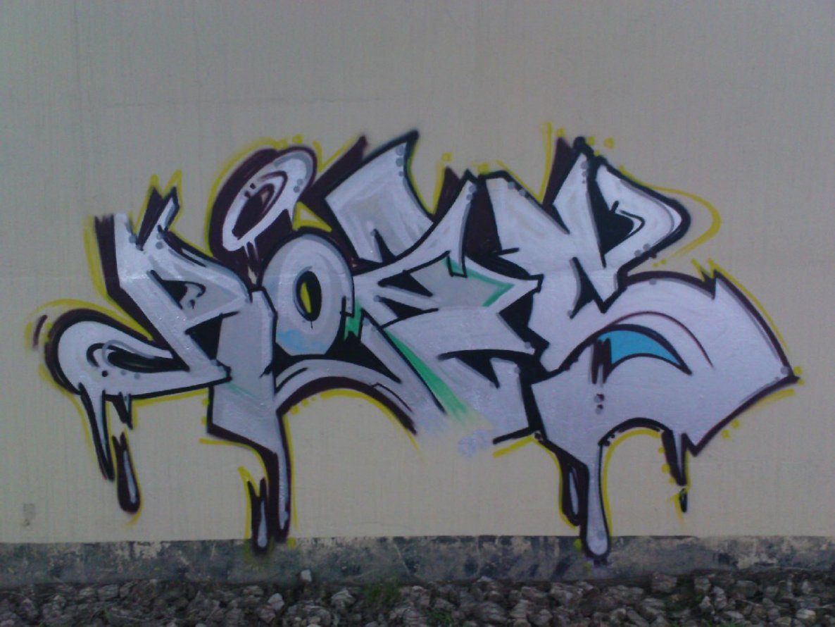 Graffiti Wall - Photo by SHor86