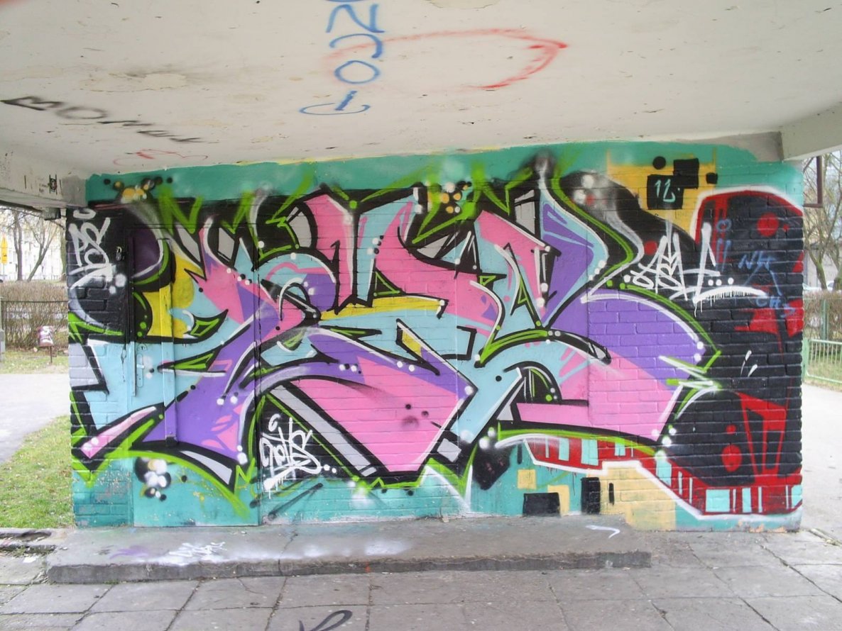 Graffiti Wall - Photo by SHor86