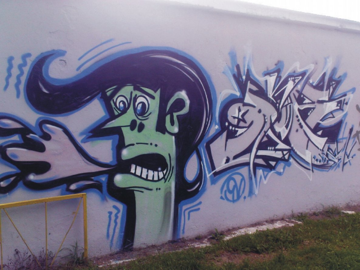 Graffiti Wall - Photo by SHor86