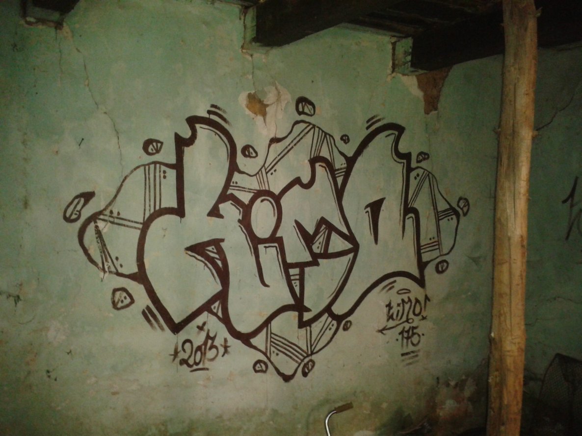 Graffiti Wall - Photo by SKYMORENY