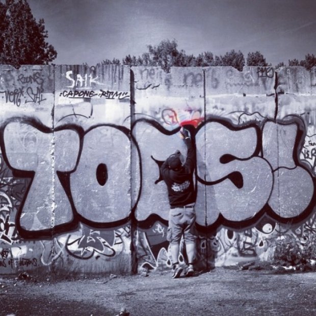 Graffiti Bombing - Photo by SMOKE249