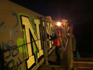 Graffiti Artwork in Moscow - Photo by SMUTNO - nng (2012)