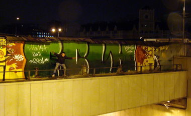 Graffiti Bombing - Photo by SMUTNO - fclm (2012)