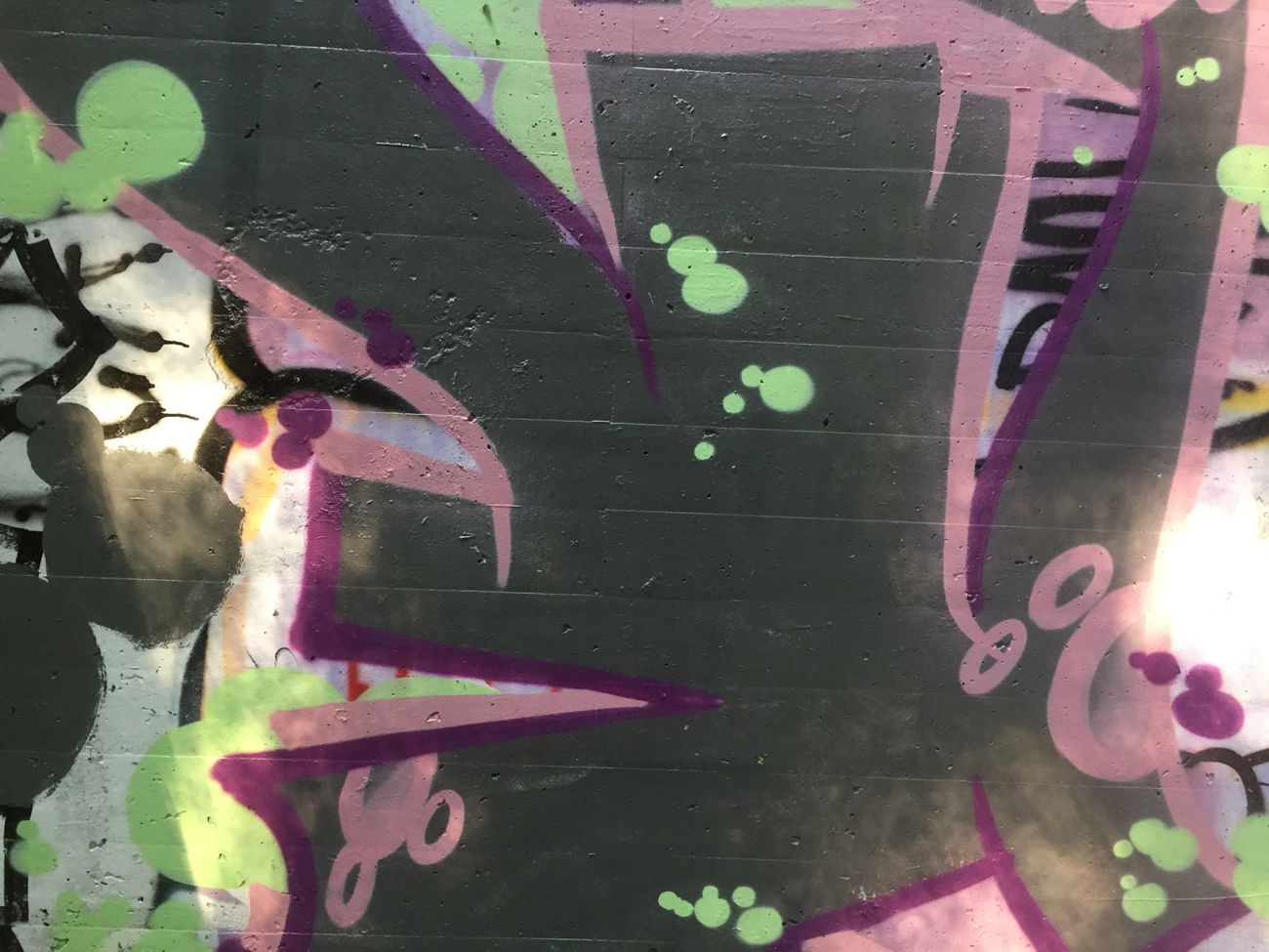 Graffiti Wall - Photo by SNE (2017)