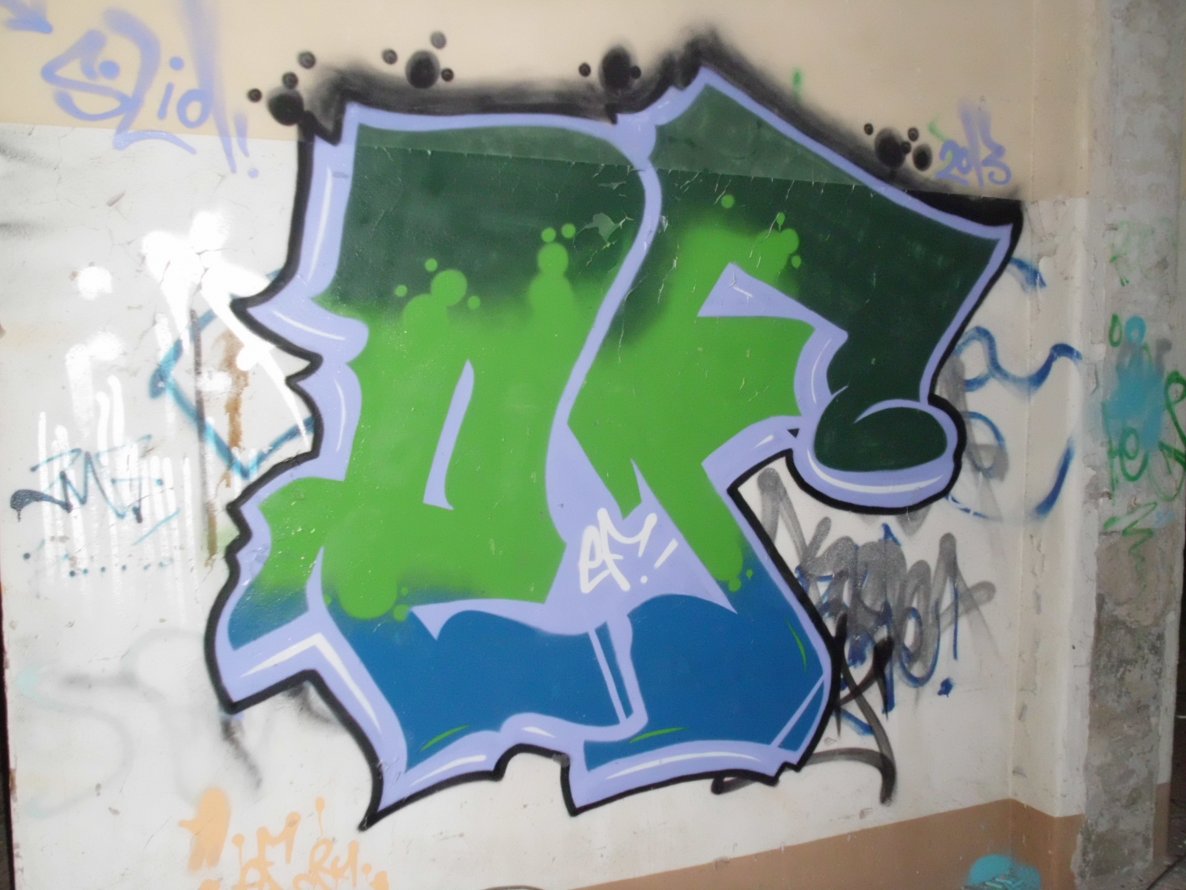 Graffiti Bombing in Leipzig - Photo by SOLID