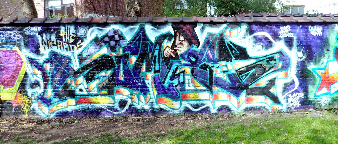 Graffiti Photo by SOMEY (2007)