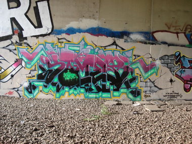 Graffiti Photo by SOMEY