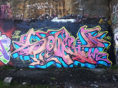 Graffiti Wall - Photo by SOMEY - SOMEY, TDS, TCK (2013)