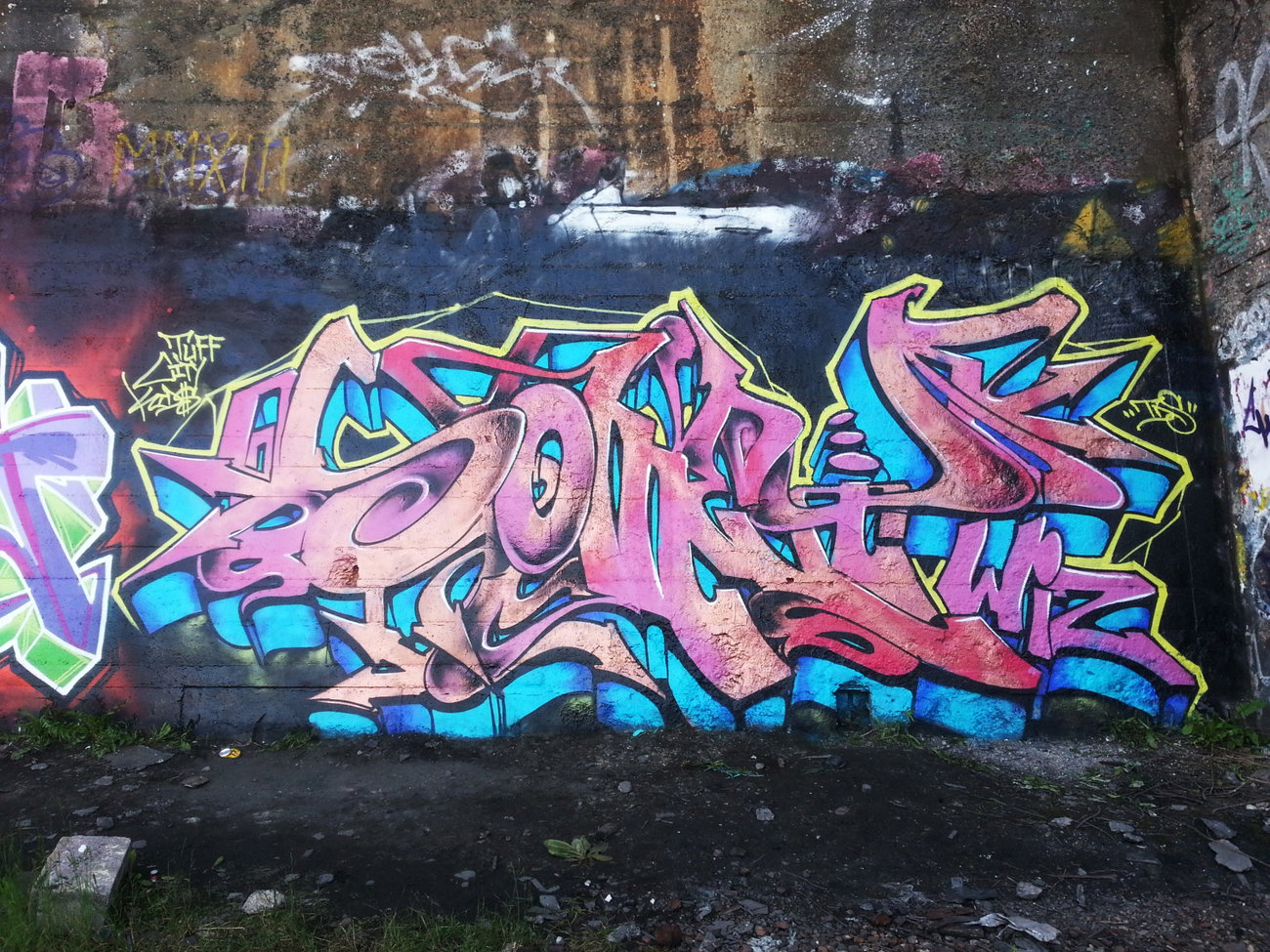 Graffiti Wall - Photo by SOMEY - SOMEY, TDS, TCK (2013)