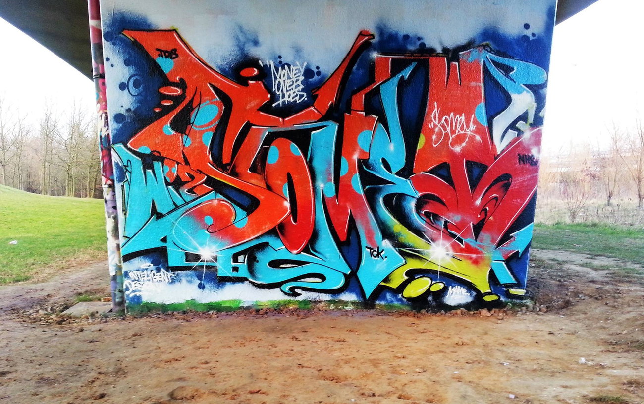 Graffiti Photo by SOMEY - somey, tck, wiz