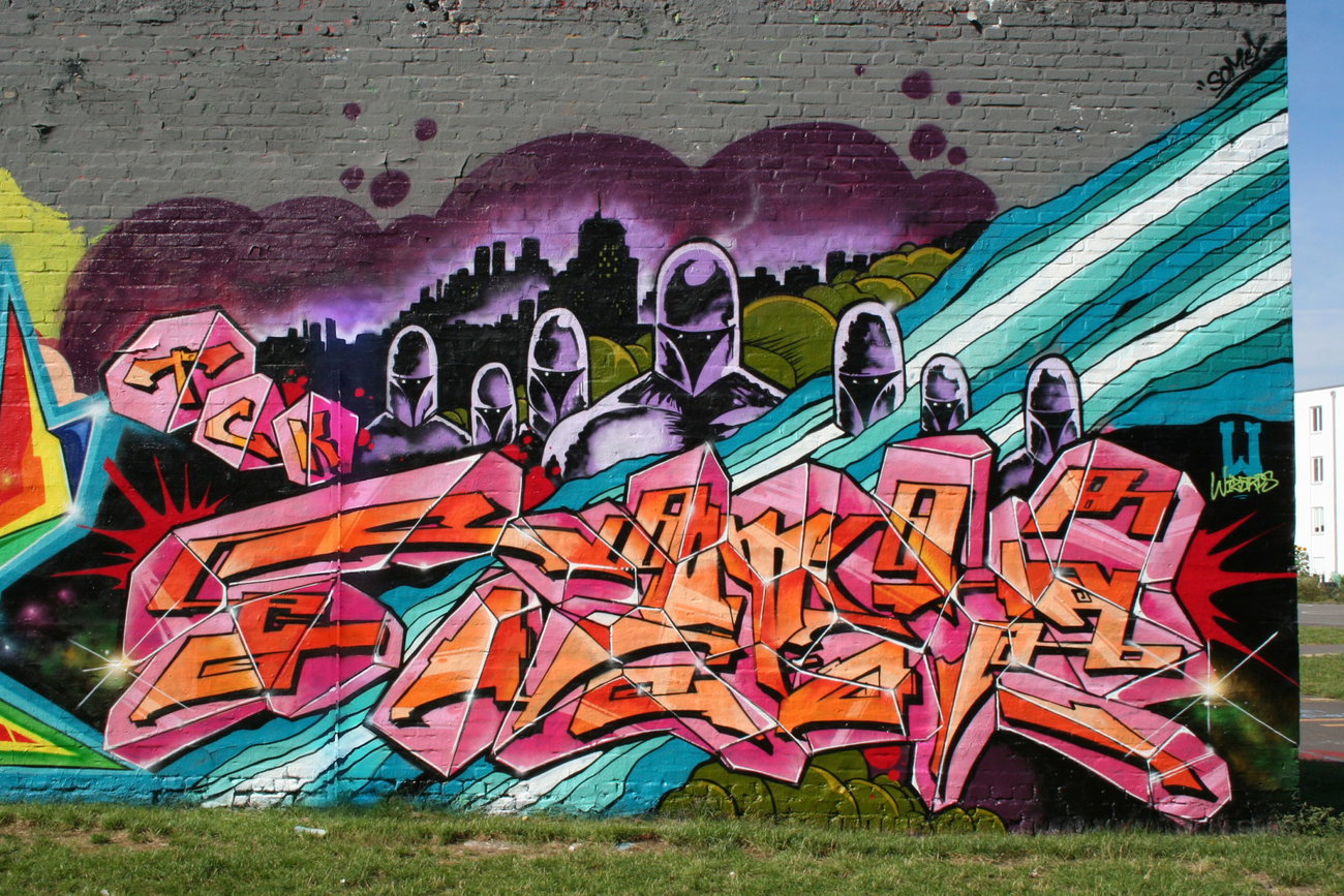 Graffiti Wall - Photo by SOMEY - TCK, WIZARDS, NHS (2012)