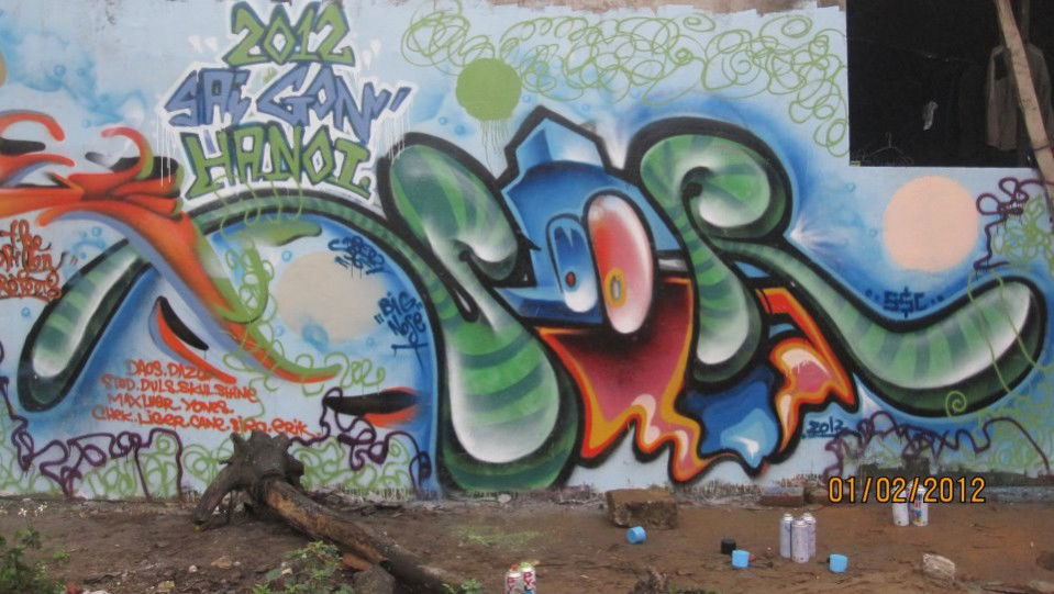 Graffiti Wall in Hanoi - Photo by SOOR1 - SOOR1 (2012)