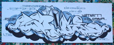 Graffiti Sketch in Hanoi - Photo by SOOR1 - SOOR1 (2013)