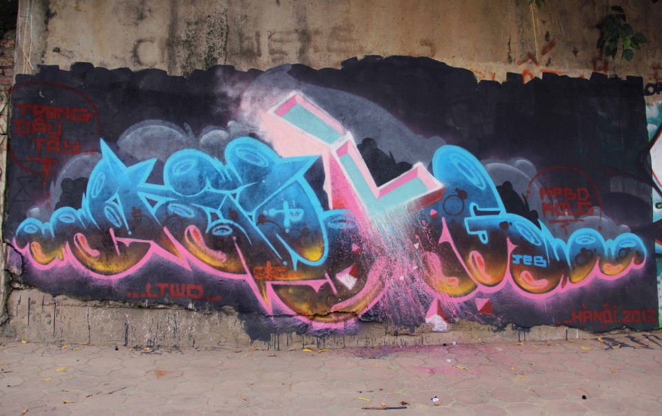 Graffiti Wall in Vietnam - Photo by SOOR1 - SOOR1 (2013)