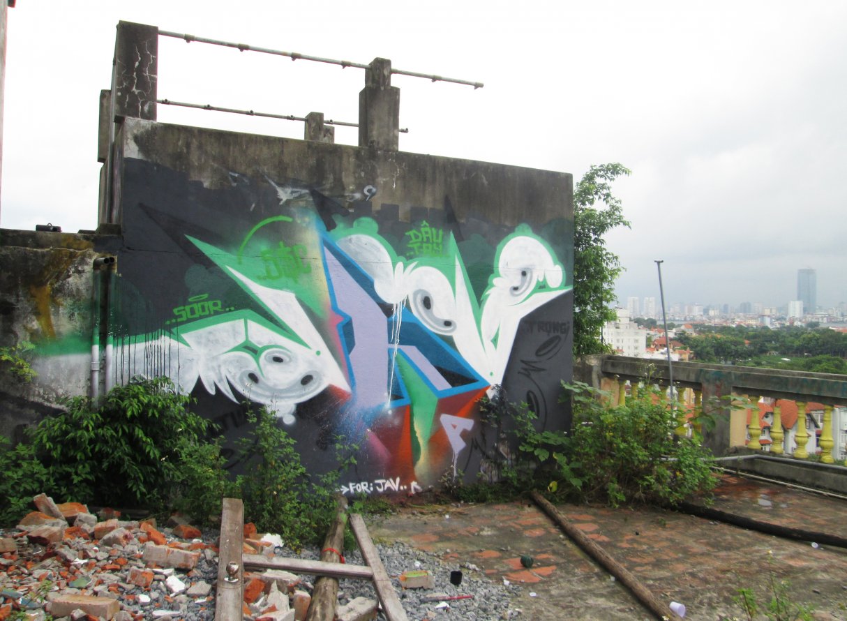 Graffiti Wall in Vietnam - Photo by SOOR1 - SOOR1 (2013)