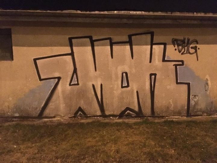 Graffiti Wall - Photo by SOPRAN - ZMOK, BHG, NIGHT (2017)