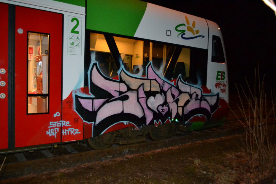 Graffiti Train in gera - Photo by ST0RE - store, ;, nsf