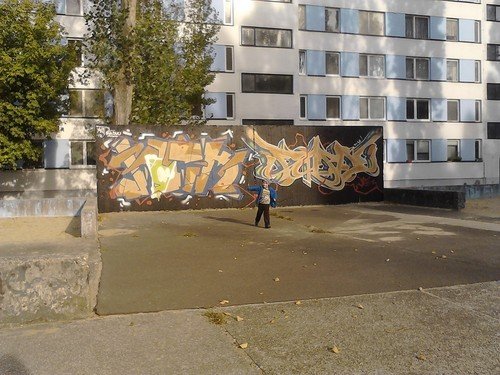 Graffiti Wall - Photo by STAF - yotik, staf (2012)