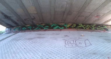 Graffiti Artwork in Bratislava - Photo by STAF - osr, bqs (2014)