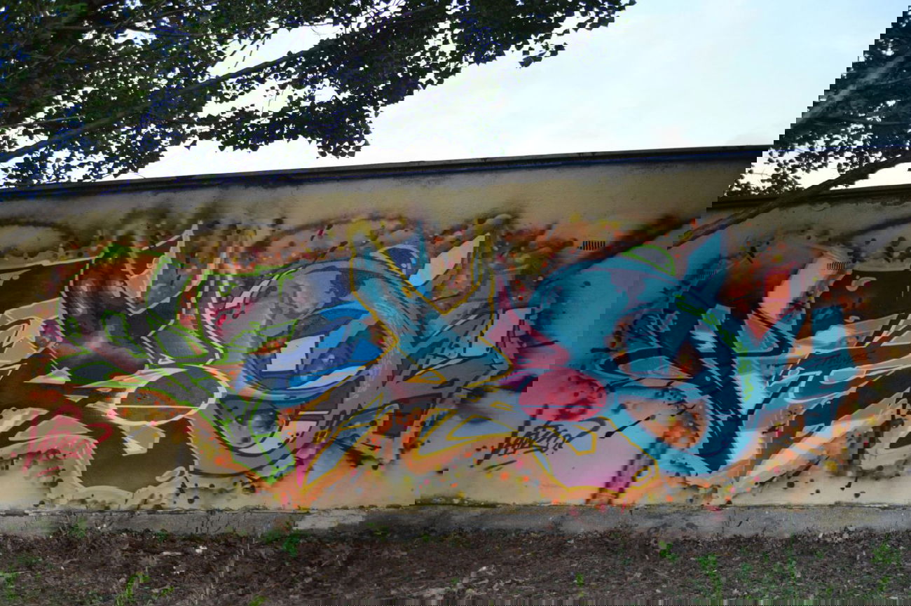 Graffiti Wall - Photo by SVERO84 - verso, svero