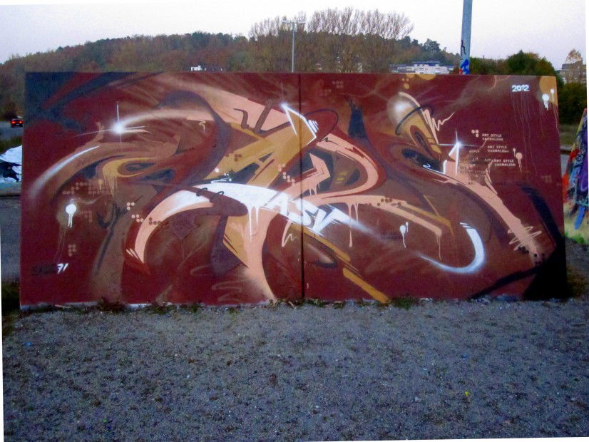 Graffiti Wall - Photo by SadeASV - Sade, ASV, 71 (2012)