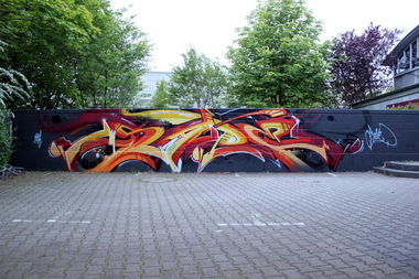 Graffiti Wall - Photo by SadeASV - Sade, ASV, 71 (2013)