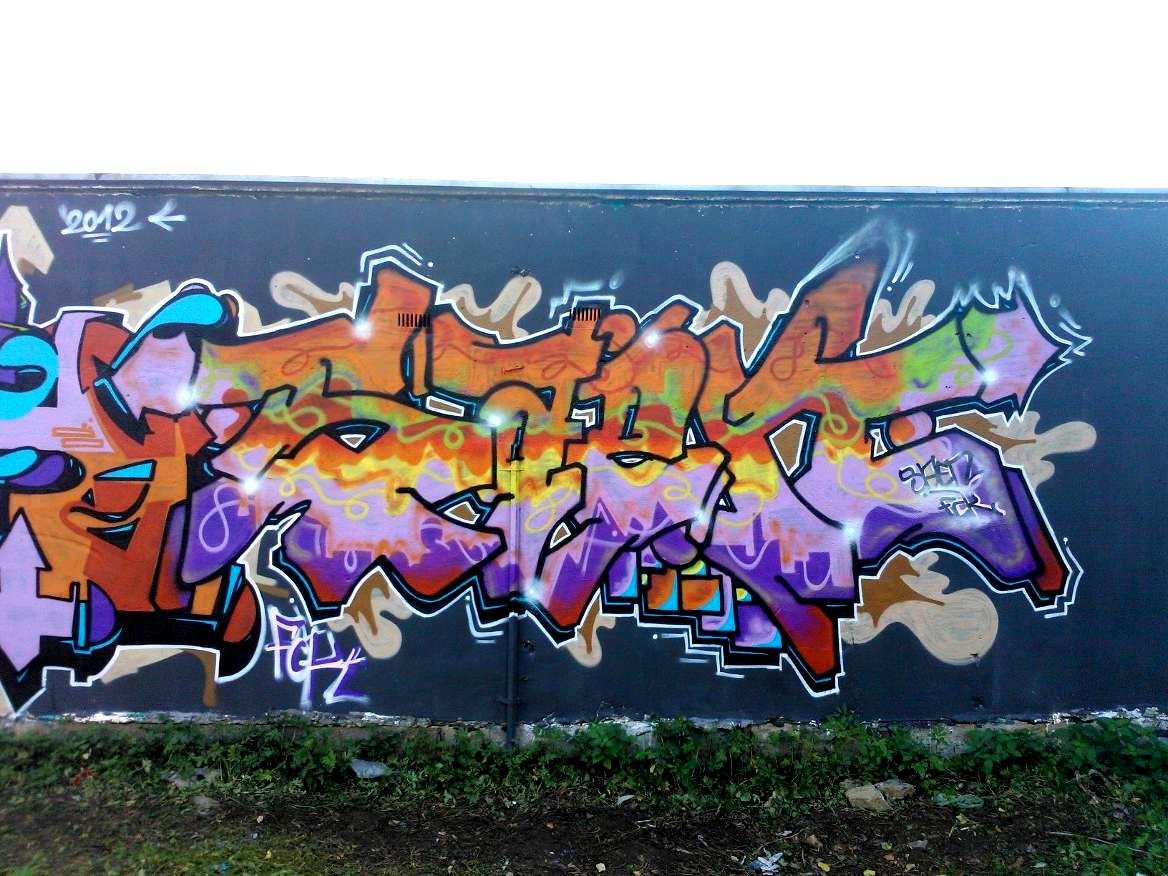 Graffiti Wall - Photo by SaenOne