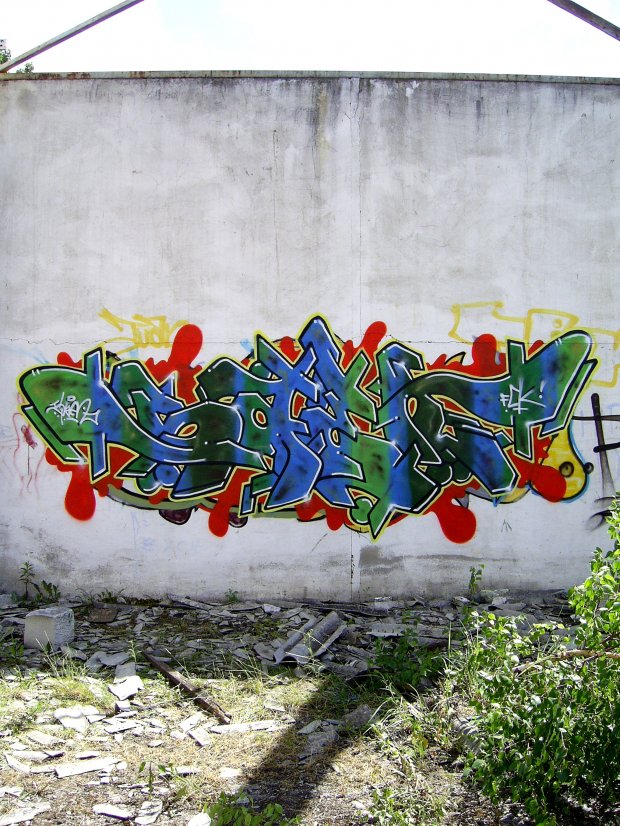 Graffiti Wall - Photo by SaenOne