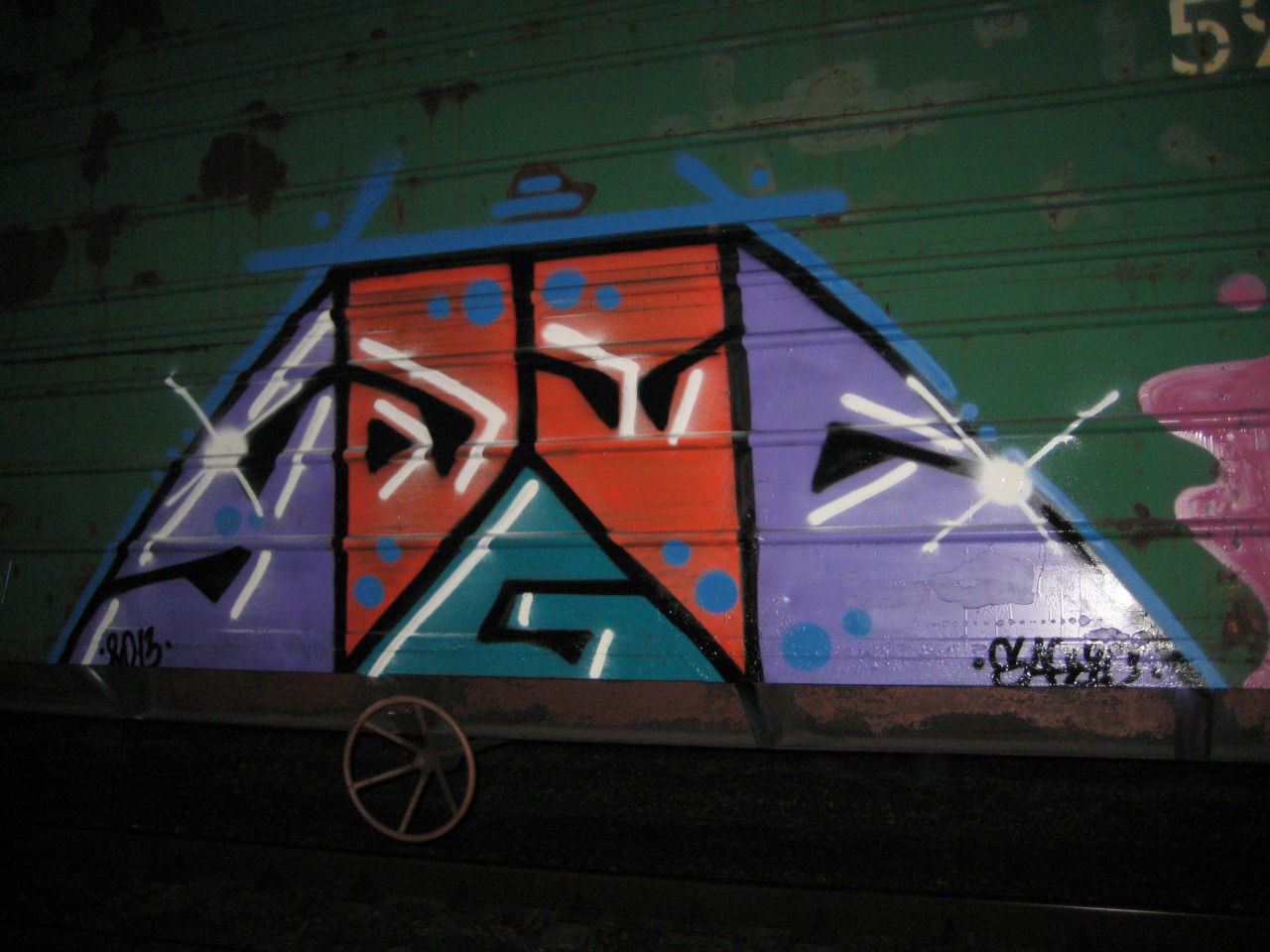 Graffiti Bombing - Photo by Sagiq (2013)