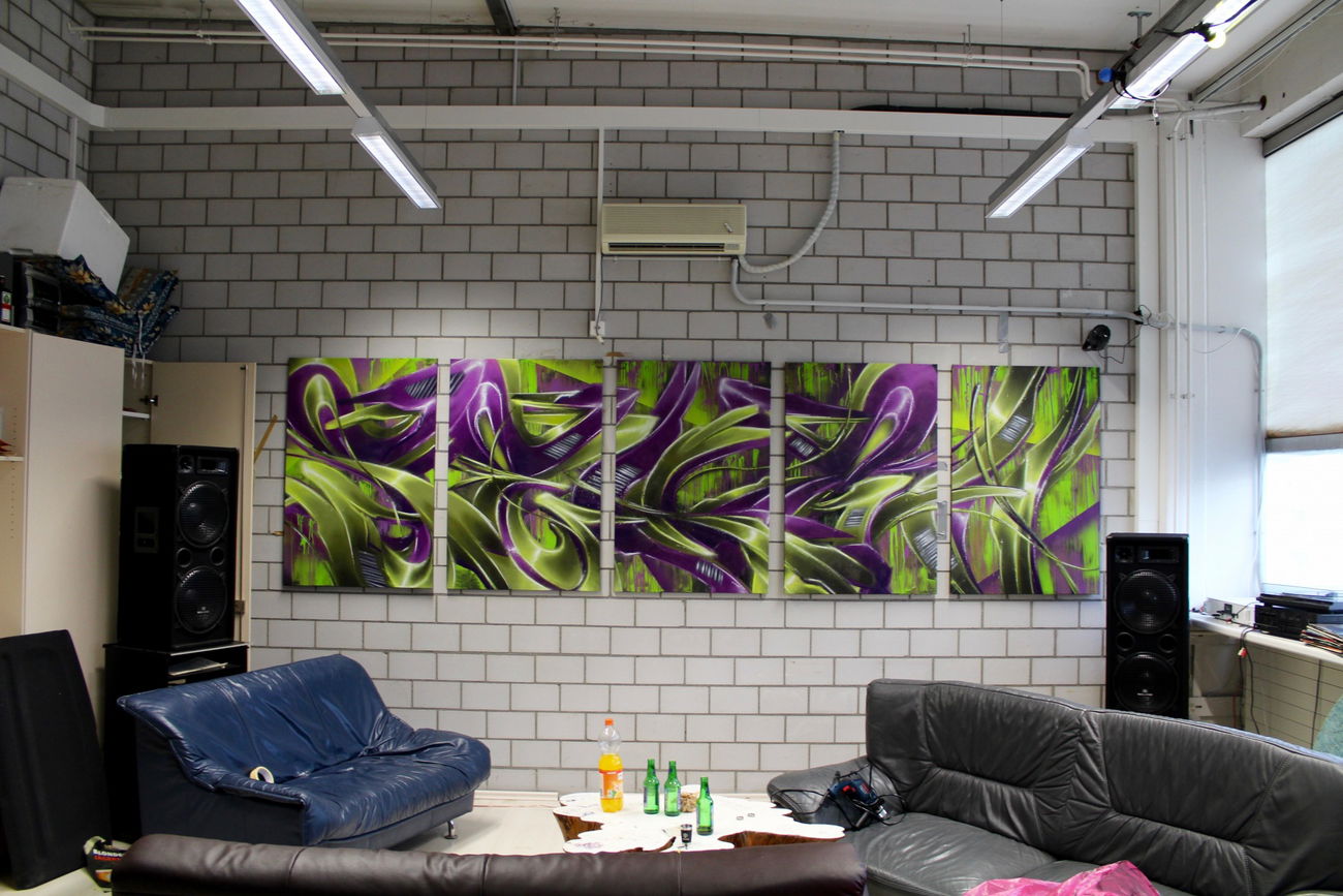 Graffiti Wall in Schweiz - Photo by Sake - sekah, canvas, green (2016)