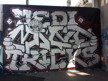 Graffiti Wall in V - Photo by SakonSiebenAcht - JEdi (2014)