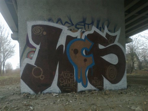 Graffiti Wall - Photo by Sampler - wcs, crew