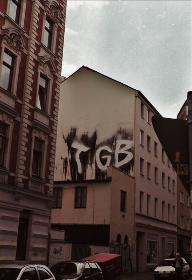 Graffiti Bombing - Photo by Santos