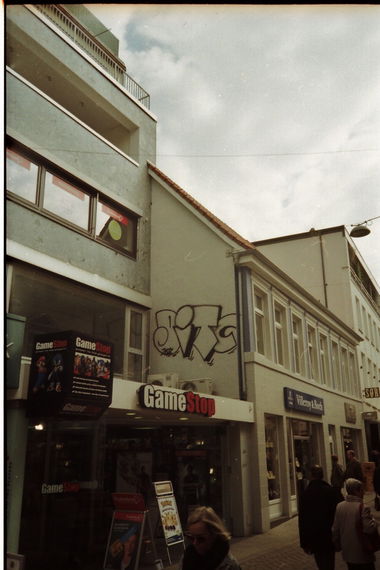 Graffiti Wall - Photo by Santos