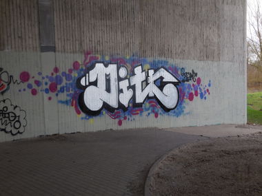 Graffiti Bombing - Photo by Santos