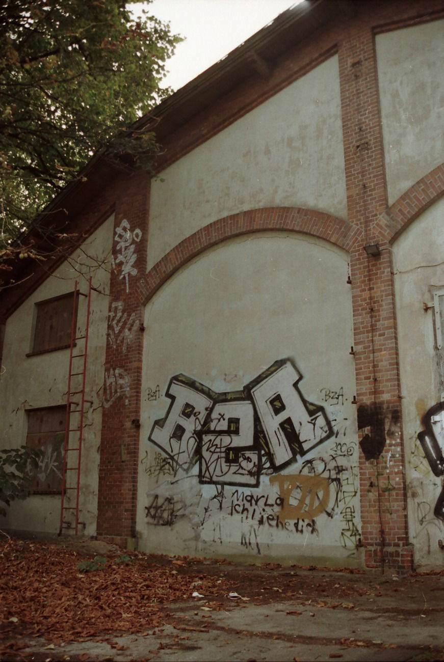 Graffiti Wall - Photo by Santos