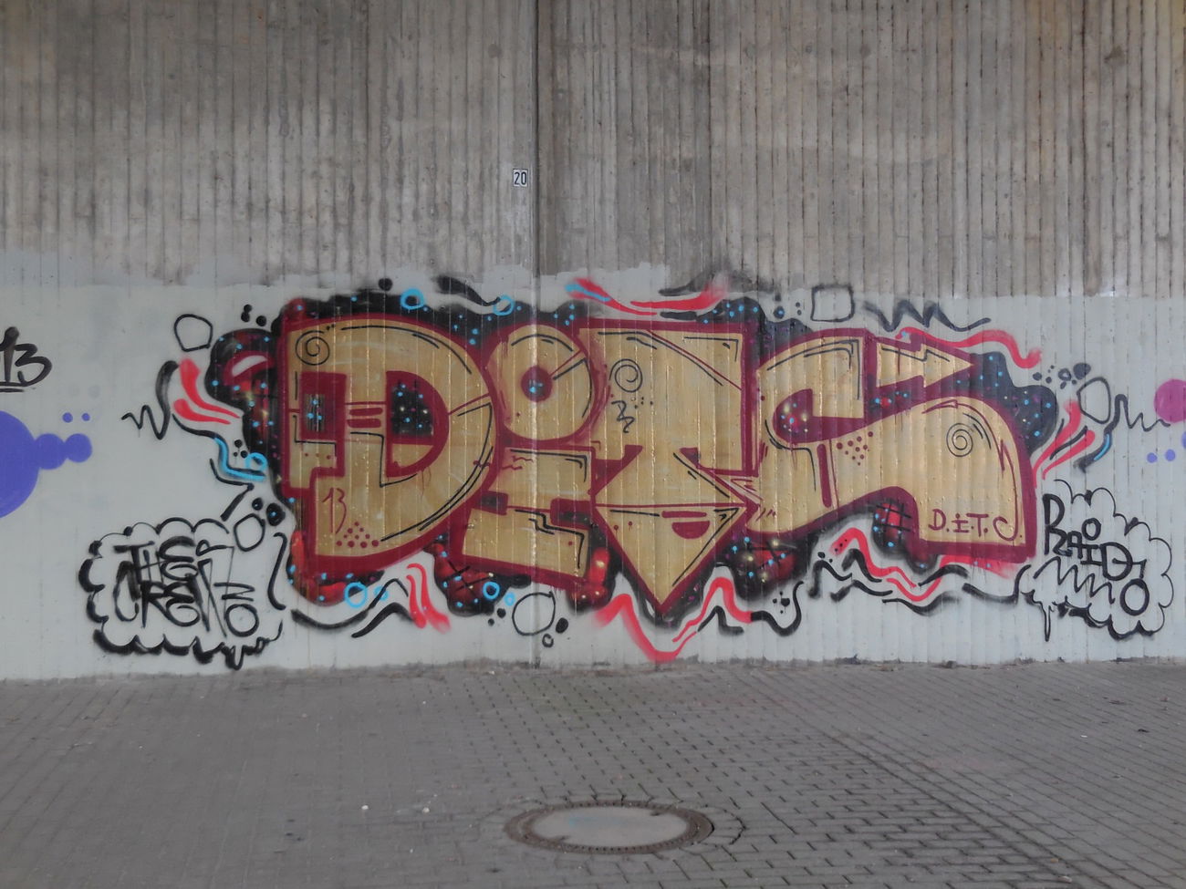 Graffiti Wall - Photo by Santos