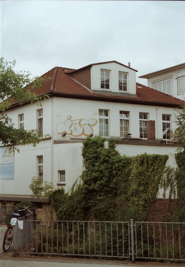 Graffiti Wall - Photo by Santos